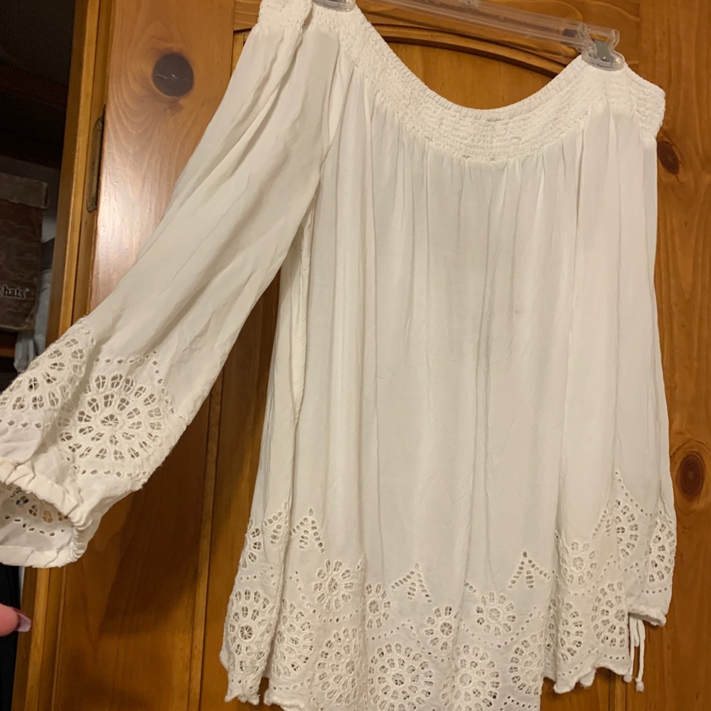 Off shoulder feminine top
